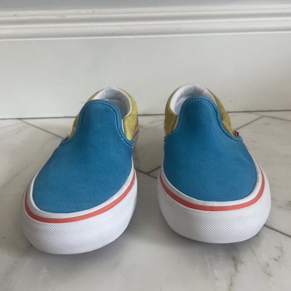 VANS X The Simpson Men's Classic Slip-On Suede Skate Shoe Size 7 Or Women 8.5-9 - Picture 3 of 11
